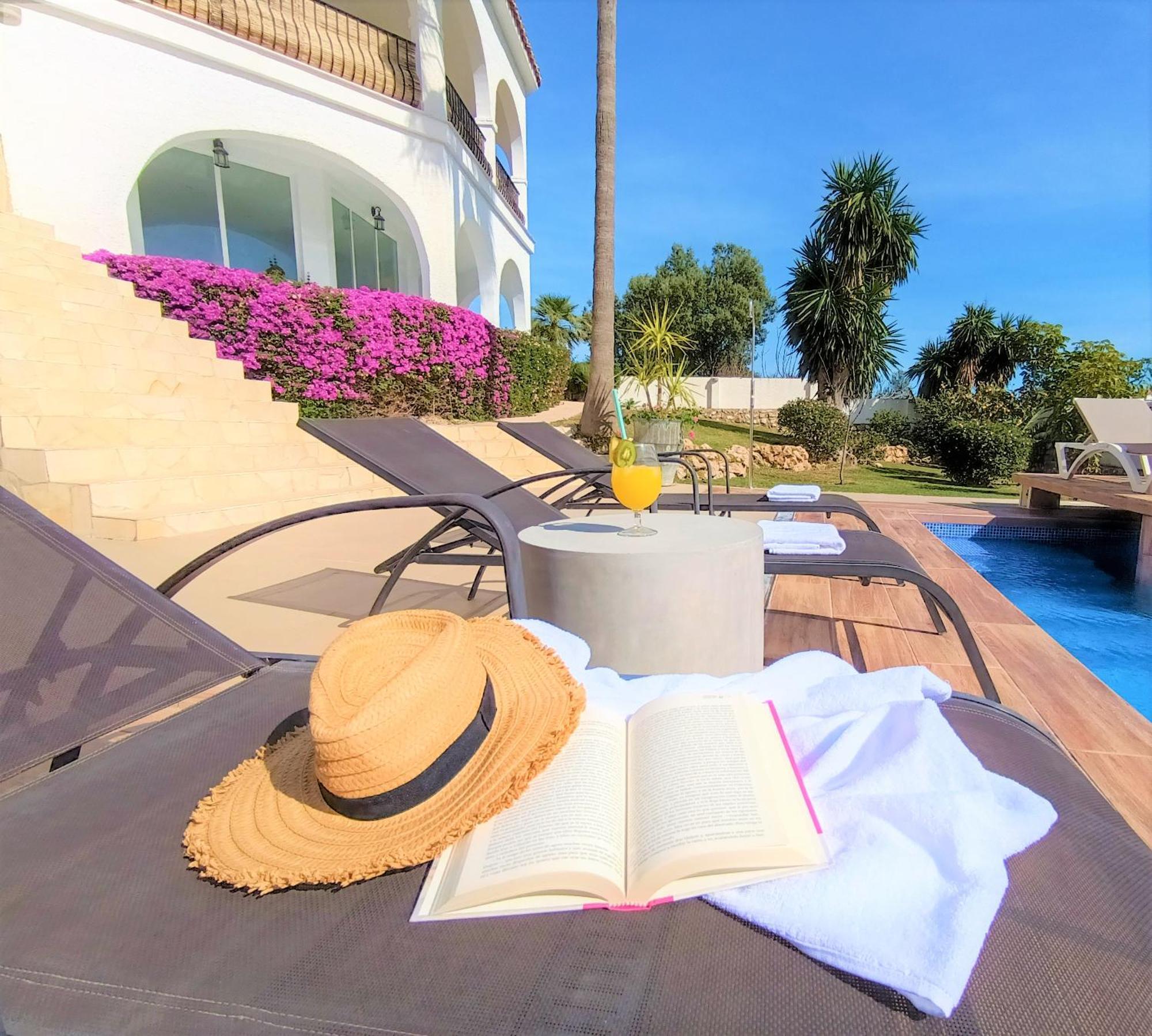 Villa Del Sol เบนัลมาเดนา ภายนอก รูปภาพ
