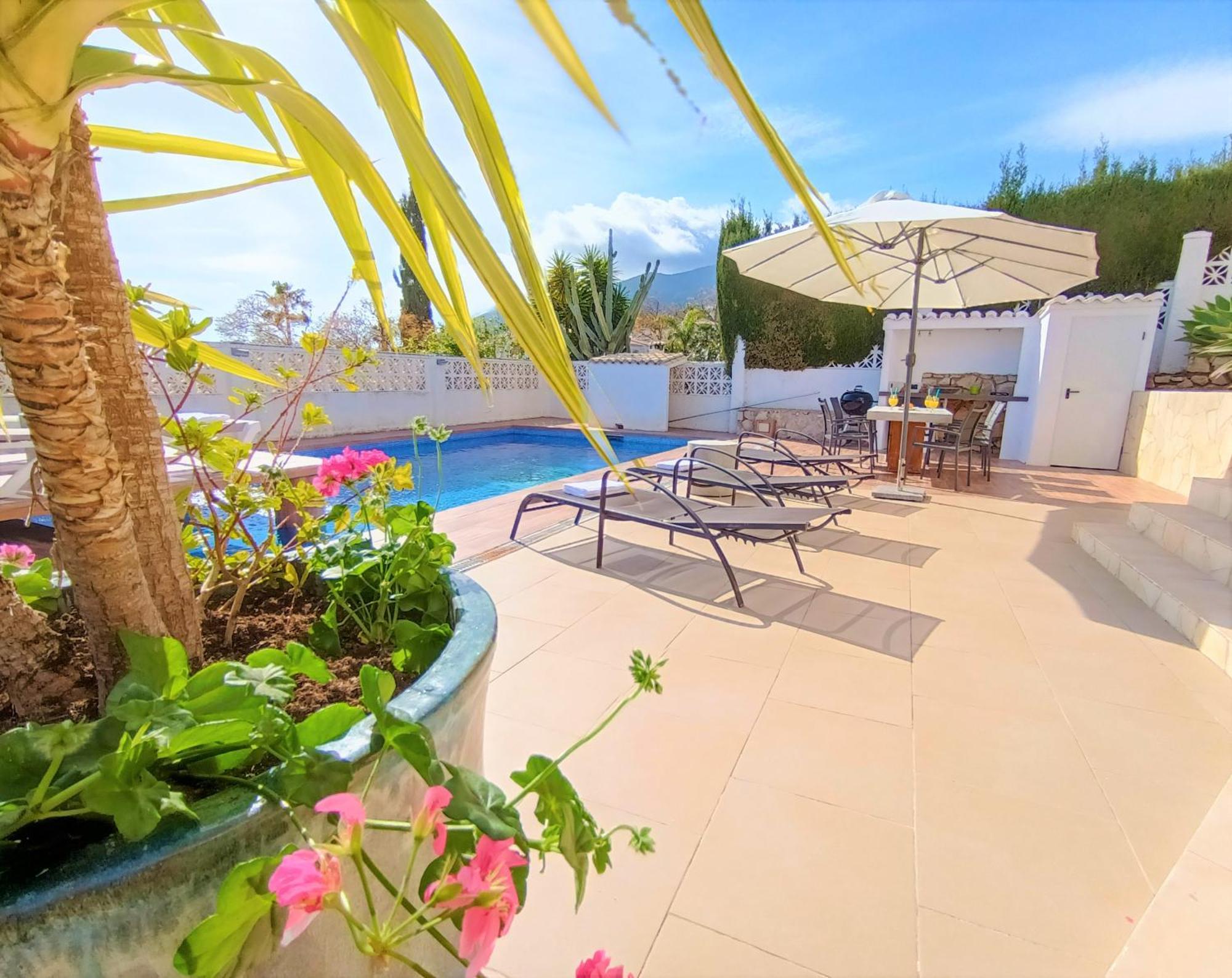 Villa Del Sol เบนัลมาเดนา ภายนอก รูปภาพ
